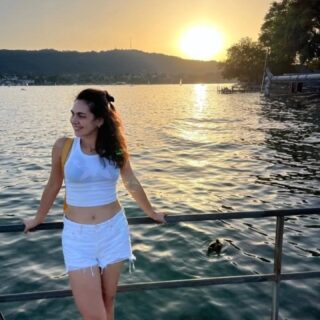 [Charla WH]: Leslie Toledo [@les_toledo] es enfermera chilena, originaria de Concepción. Hace algunos años, viajó a Alemania con una visa Working Holiday, viviendo una experiencia que marcó un antes y un después en su vida. En esta charla, compartirá cómo fue adaptarse a otro país, aprender un nuevo idioma y ejercer su profesión en Europa. Hoy vive en Suiza y trabaja como enfermera. Su historia inspira a quienes sueñan con crecer profesionalmente y atreverse a vivir fuera de Chile.

¿Cuándo? Domingo 31/Ago, 15 hrs 🇨🇱, 21 hrs 🇨🇭.

Inscripción: Ver URL del perfil.